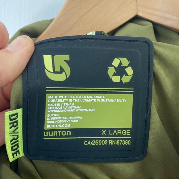Burton Eco-Friendly Dry-Ride Jacket - Picture 2 of 13